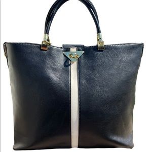 ‼️SOLD‼️✨Steve Madden Tote✨Chic Gold Accents